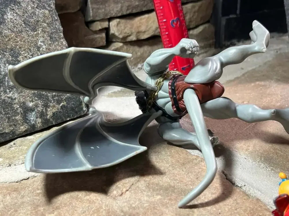 Gargoyles Claw Climber Goliath Loose Action Figure Kenner 1995